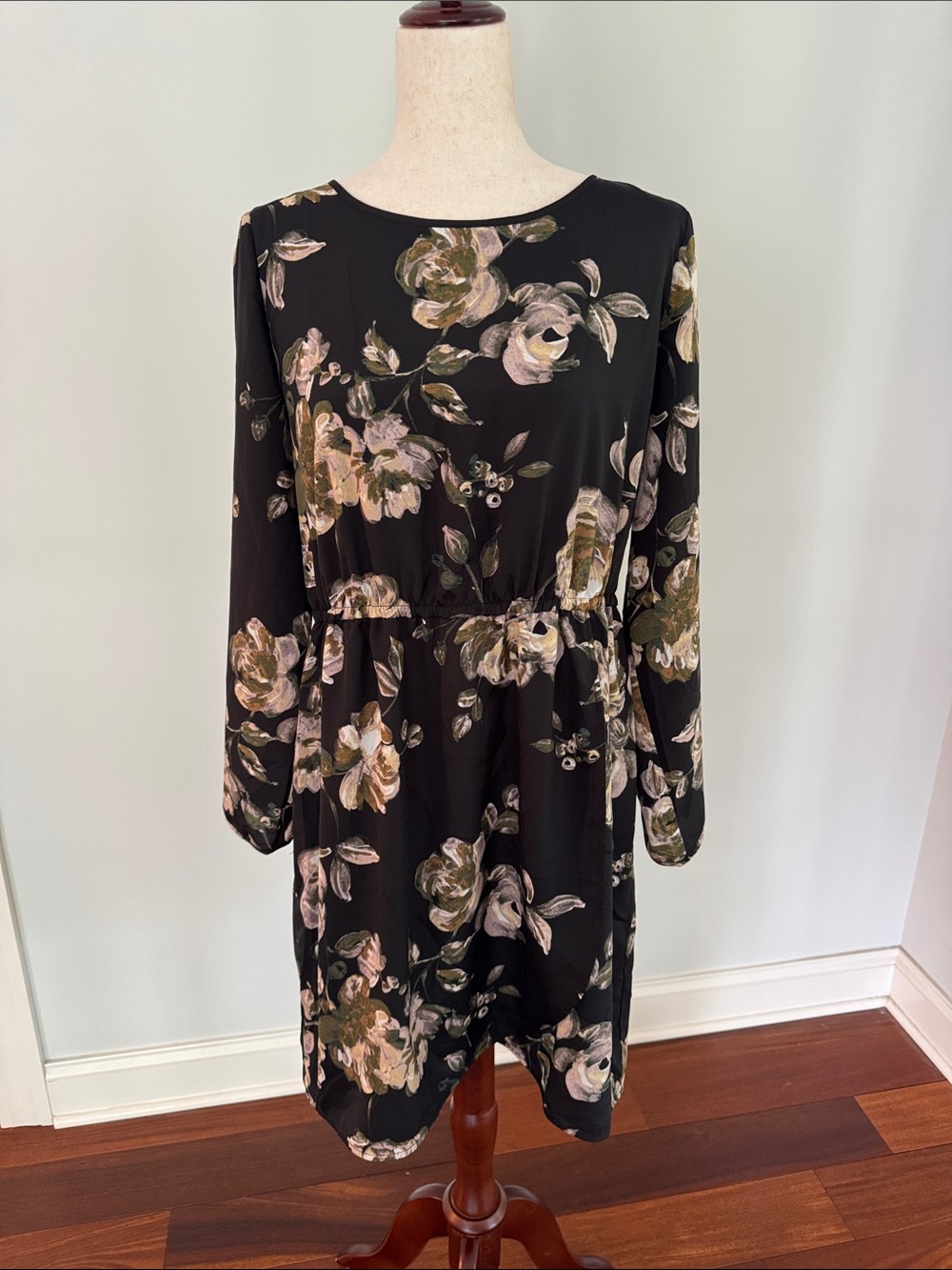 Black Floral Long-Sleeve Dress